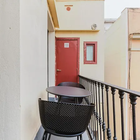 Blueground Antiga Esquerra Ac Balcony Bcn-166 Apartamento